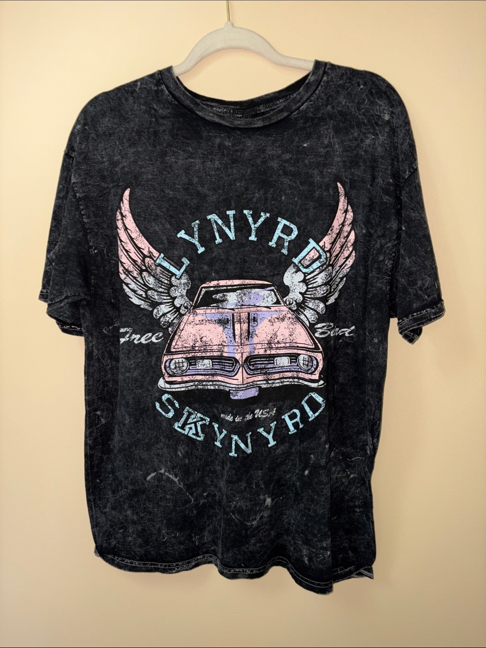 NWT Black Graphic Band Tee - Pink/Blue Car Design
